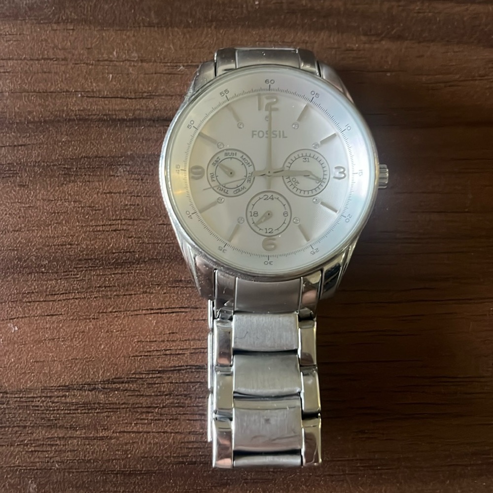 Fossil watch silver normal wear